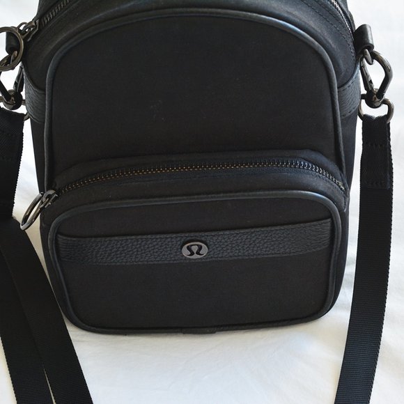 Lululemon Now and Always Convertible Mini Backpack in Black - Picture 2 of 12